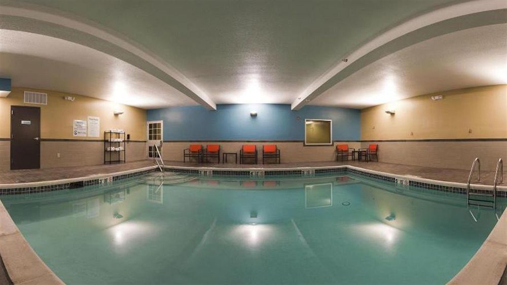Holiday Inn Express Hotel & Suites North Kansas City By Ihg Extérieur photo