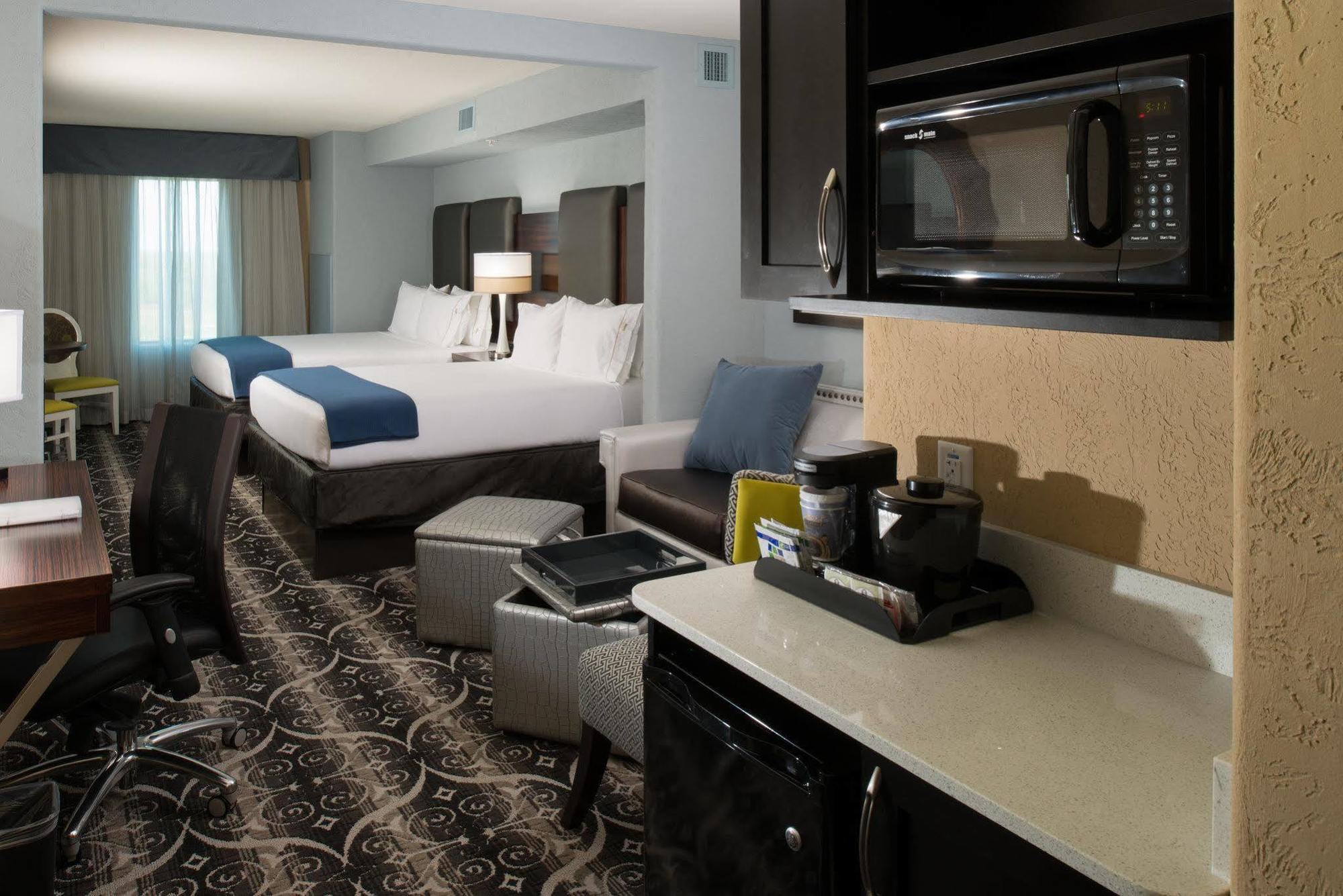 Holiday Inn Express Hotel & Suites North Kansas City By Ihg Extérieur photo