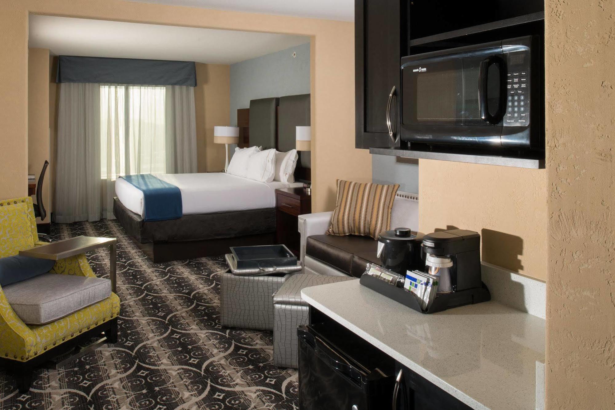 Holiday Inn Express Hotel & Suites North Kansas City By Ihg Extérieur photo