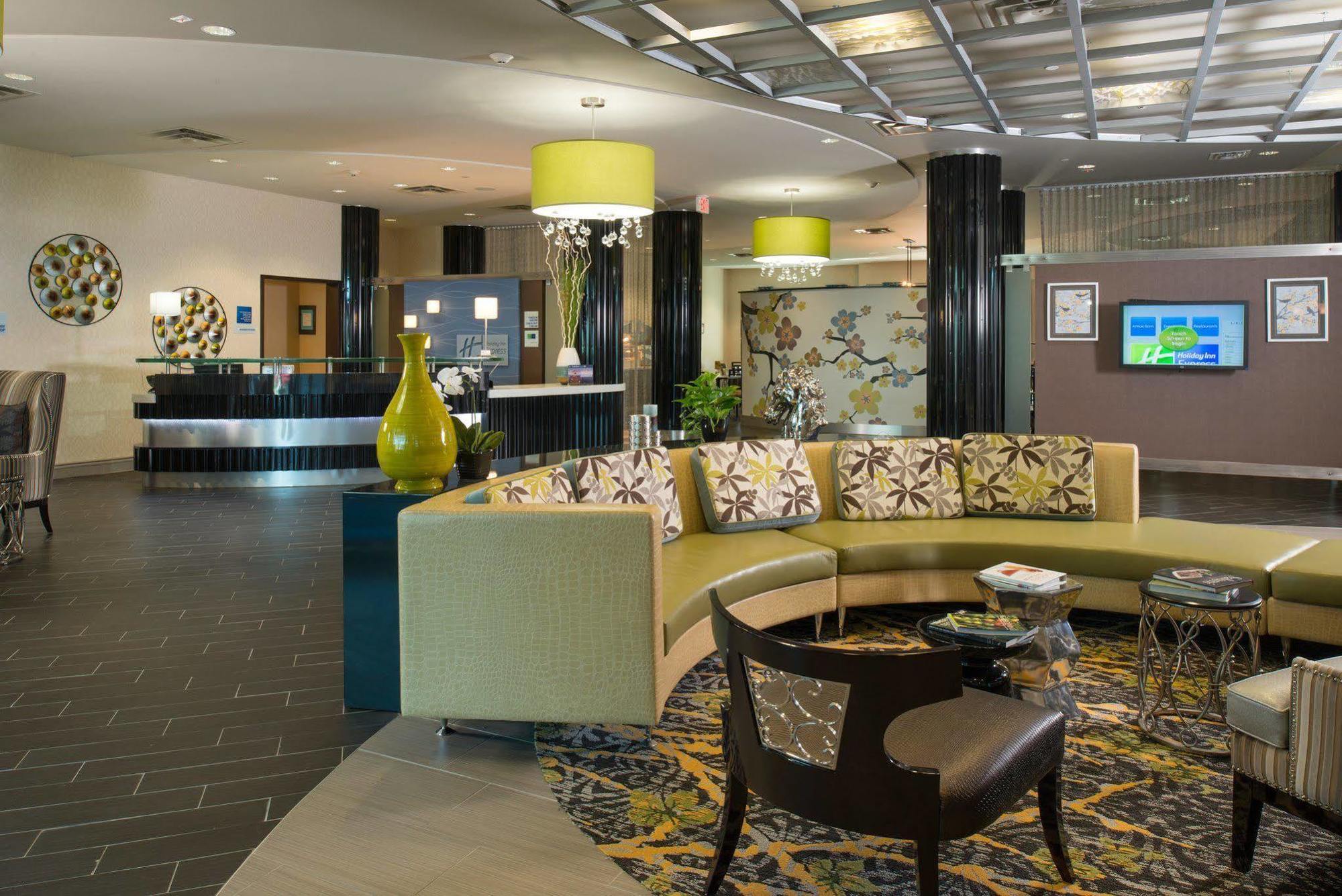 Holiday Inn Express Hotel & Suites North Kansas City By Ihg Extérieur photo