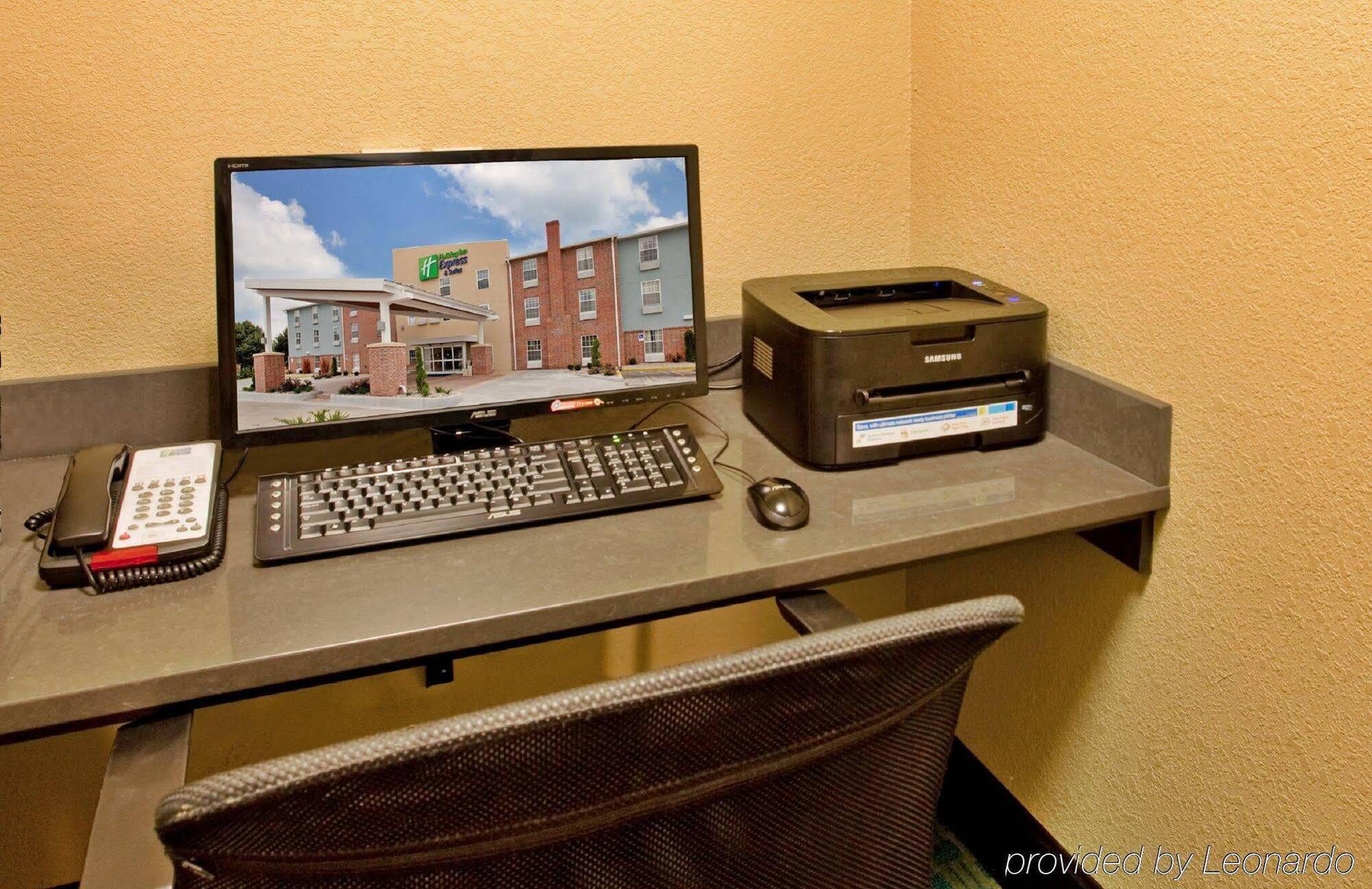 Holiday Inn Express Hotel & Suites North Kansas City By Ihg Extérieur photo