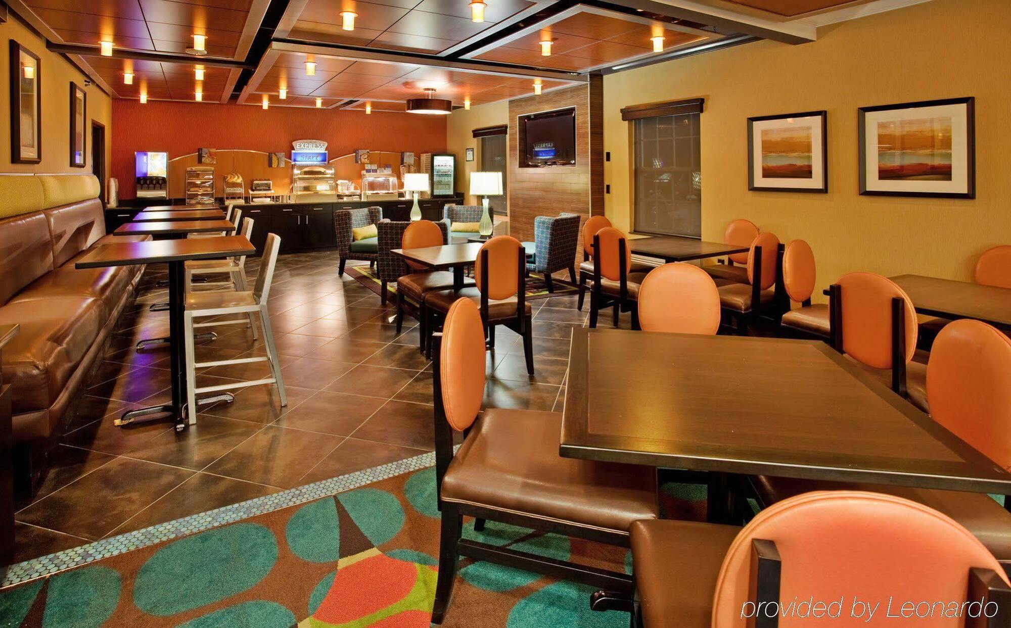 Holiday Inn Express Hotel & Suites North Kansas City By Ihg Extérieur photo