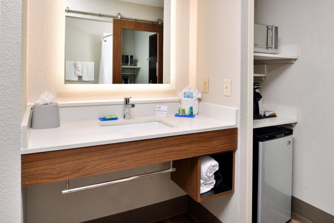 Holiday Inn Express Hotel & Suites North Kansas City By Ihg Extérieur photo