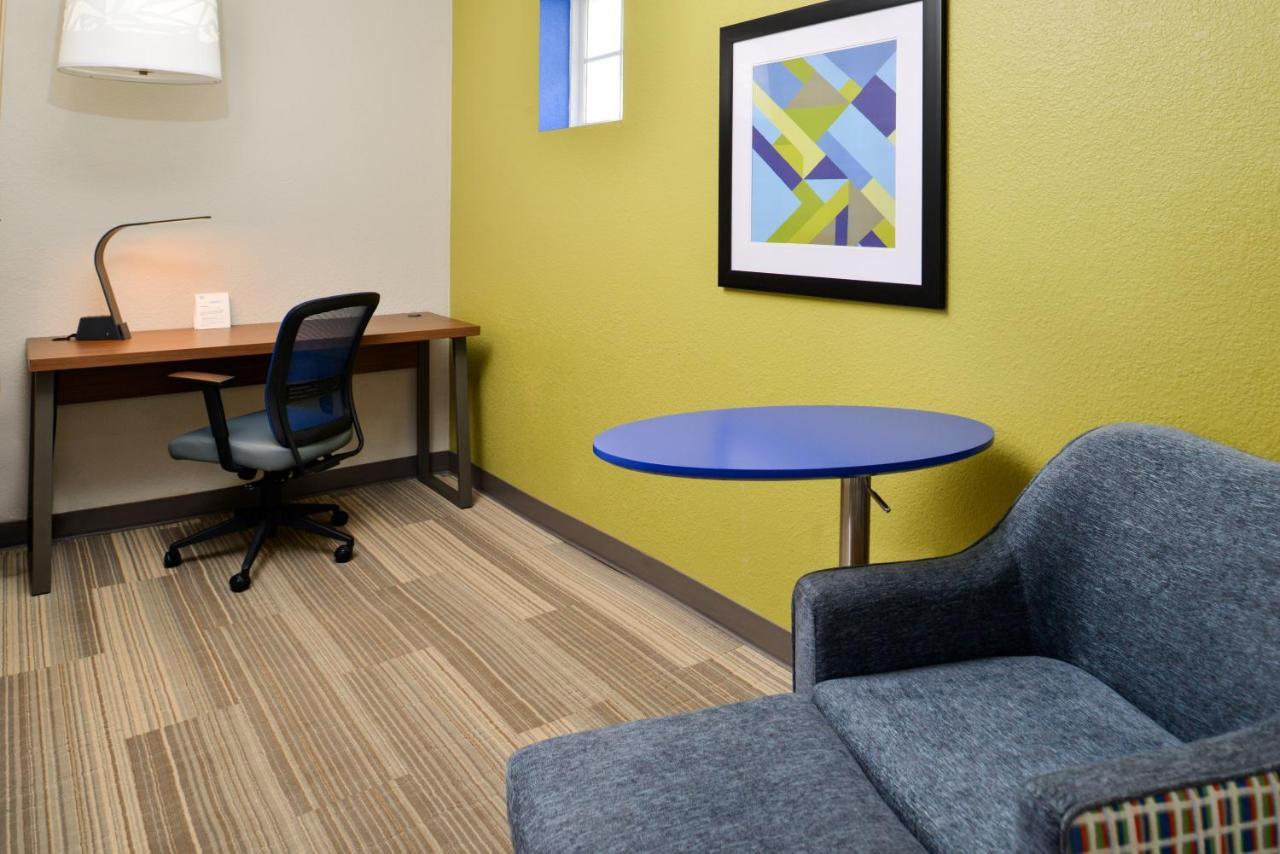 Holiday Inn Express Hotel & Suites North Kansas City By Ihg Extérieur photo