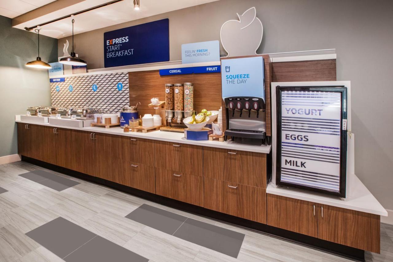 Holiday Inn Express Hotel & Suites North Kansas City By Ihg Extérieur photo